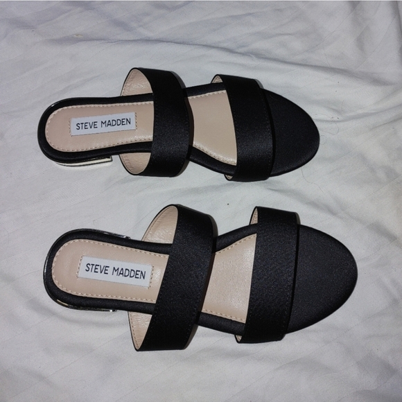 Steve Madden Sandals Made in Italy - Picture 2 of 5